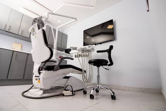 Slider image (9) Fixing Smiles